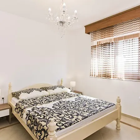 Sophie Apartament Betina (Sibenik-Knin)